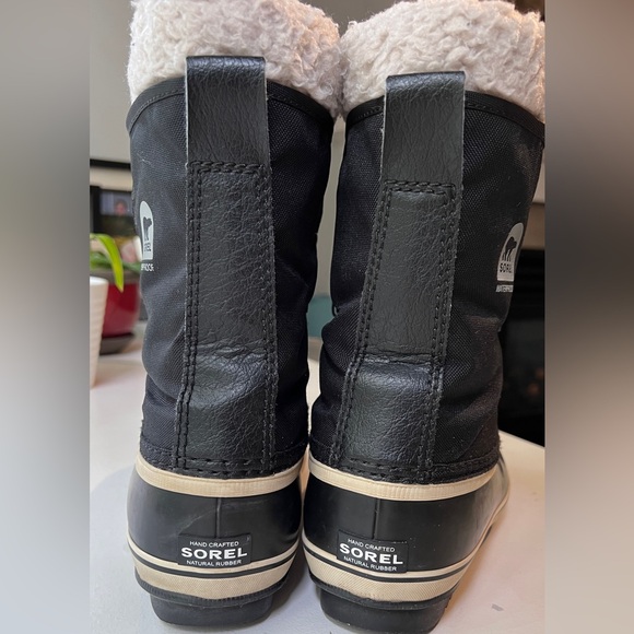 Sorel Snow Boots / Winter Boots; Unisex  Size 6 in Excellent Condition - Picture 12 of 14